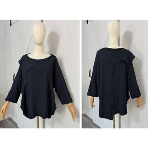 Moonlight Y & S Fashion Design Size M Black Tunic Top Crinkle Button Back Artsy